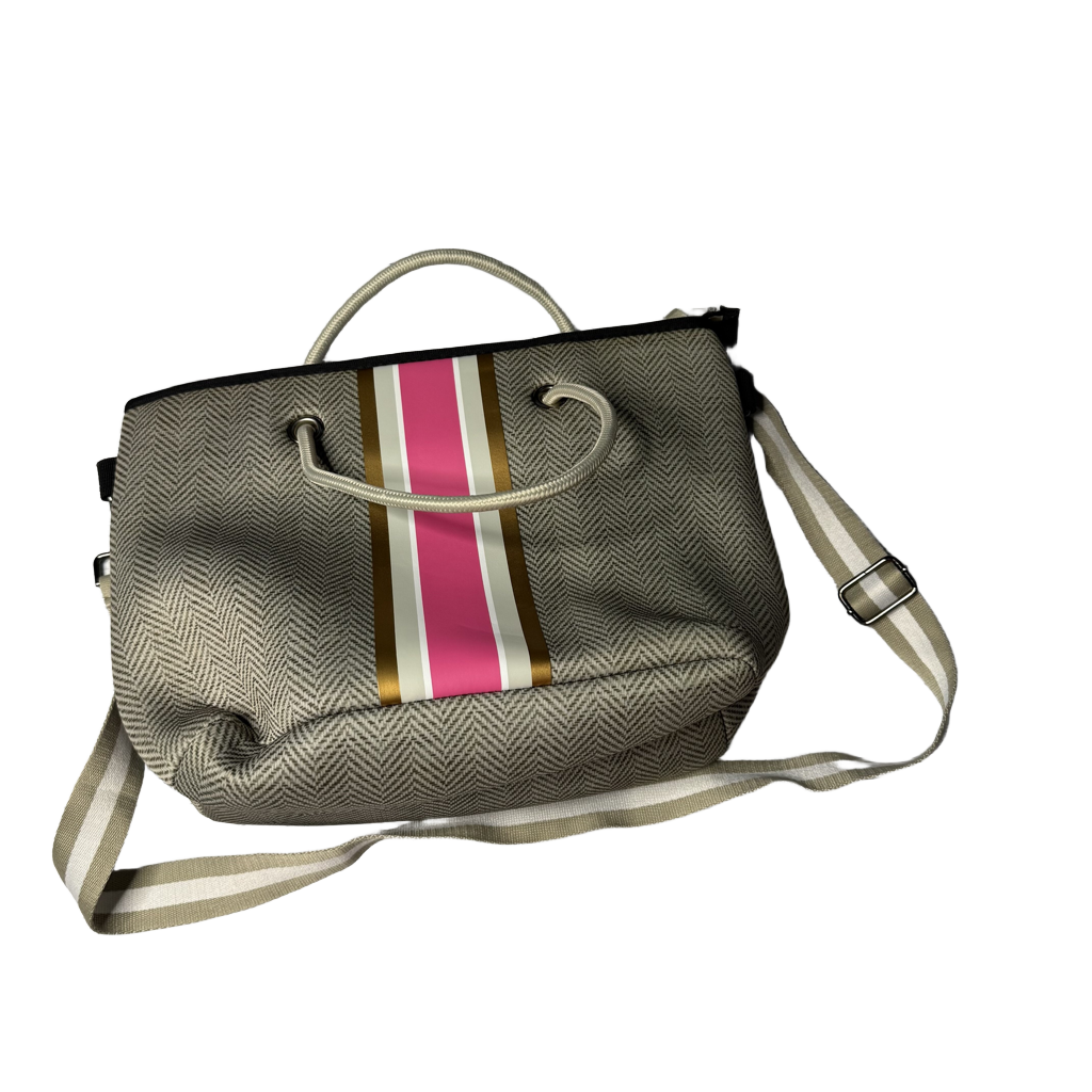 Handbag By Clothes Mentor Size: Medium