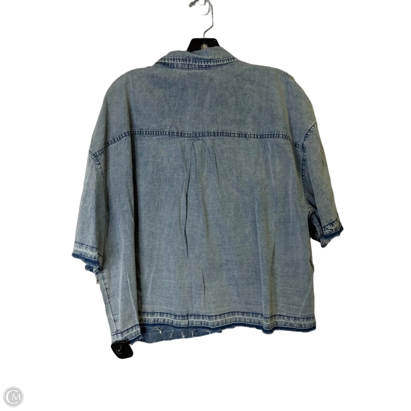 Top Short Sleeve By Future Collective In Blue Denim, Size: L