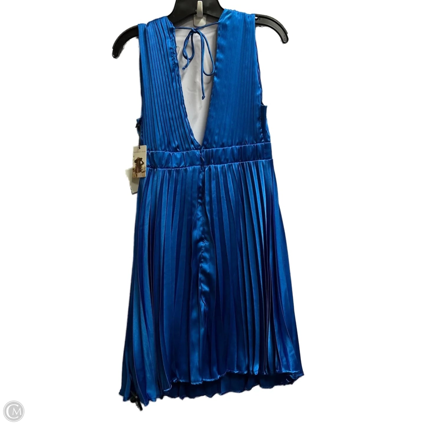 Dress Party Short By Clothes Mentor In Blue, Size: M