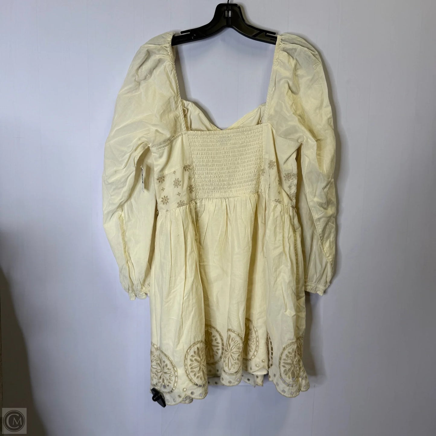 Dress Casual Short By American Eagle In Cream, Size: L