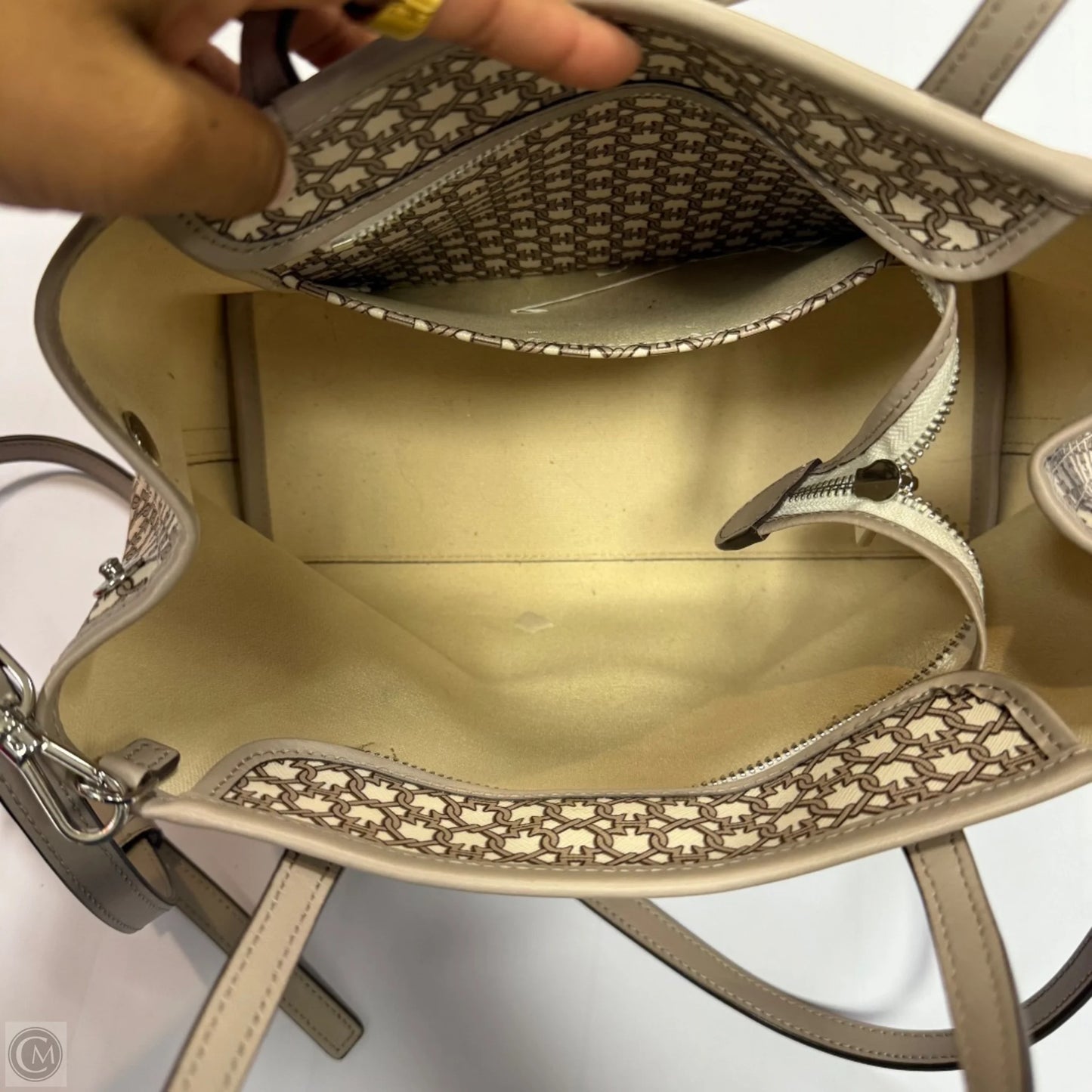 Crossbody Designer By Kate Spade, Size: Medium