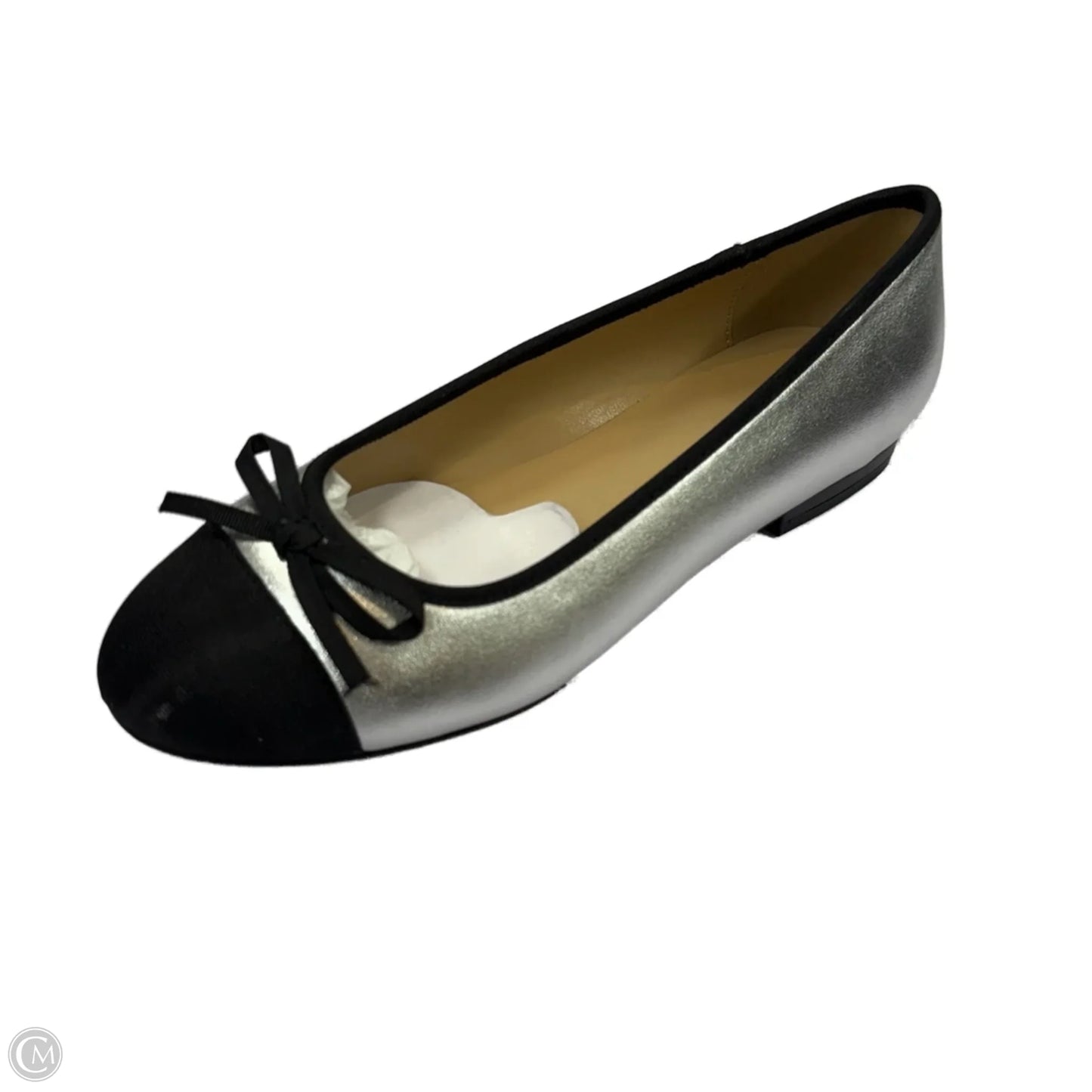 Shoes Flats By Ann Taylor In Silver, Size: 6