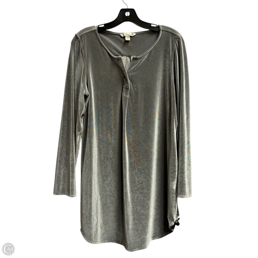 Top Long Sleeve By Clothes Mentor In Grey, Size: M