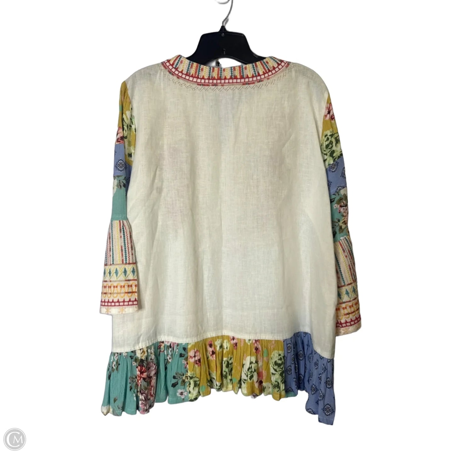 Top Short Sleeve By John Mark In White, Size: L
