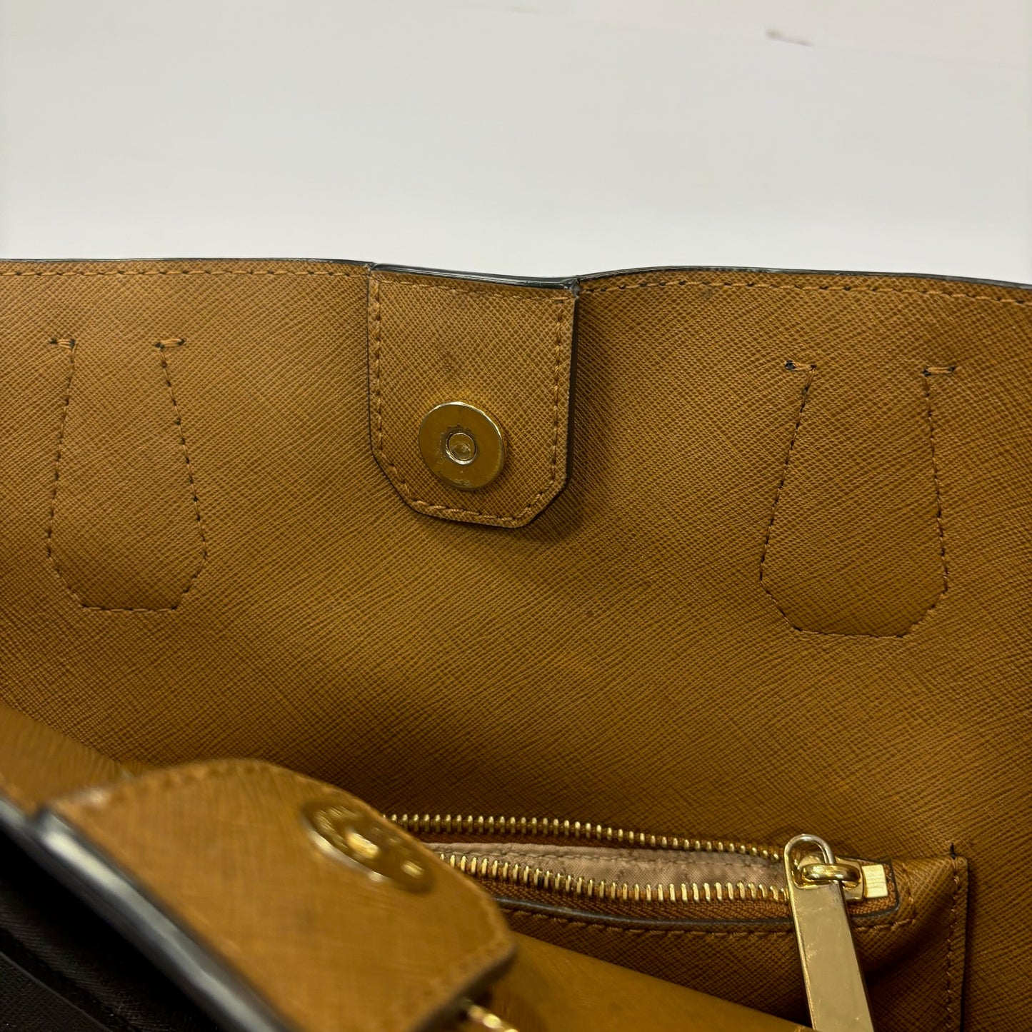 Handbag Designer By Michael By Michael Kors, Size: Medium