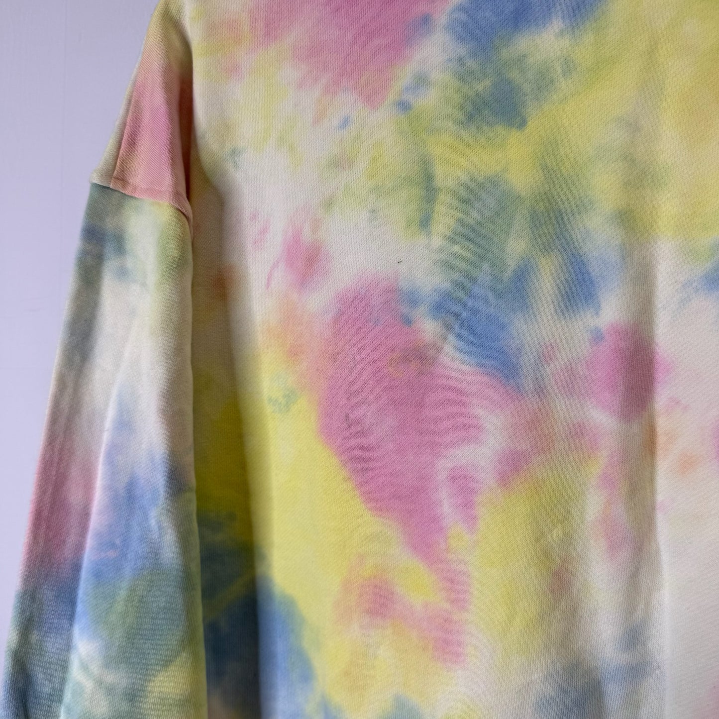 Sweatshirt Crewneck By Clothes Mentor In Tie Dye Print, Size: M