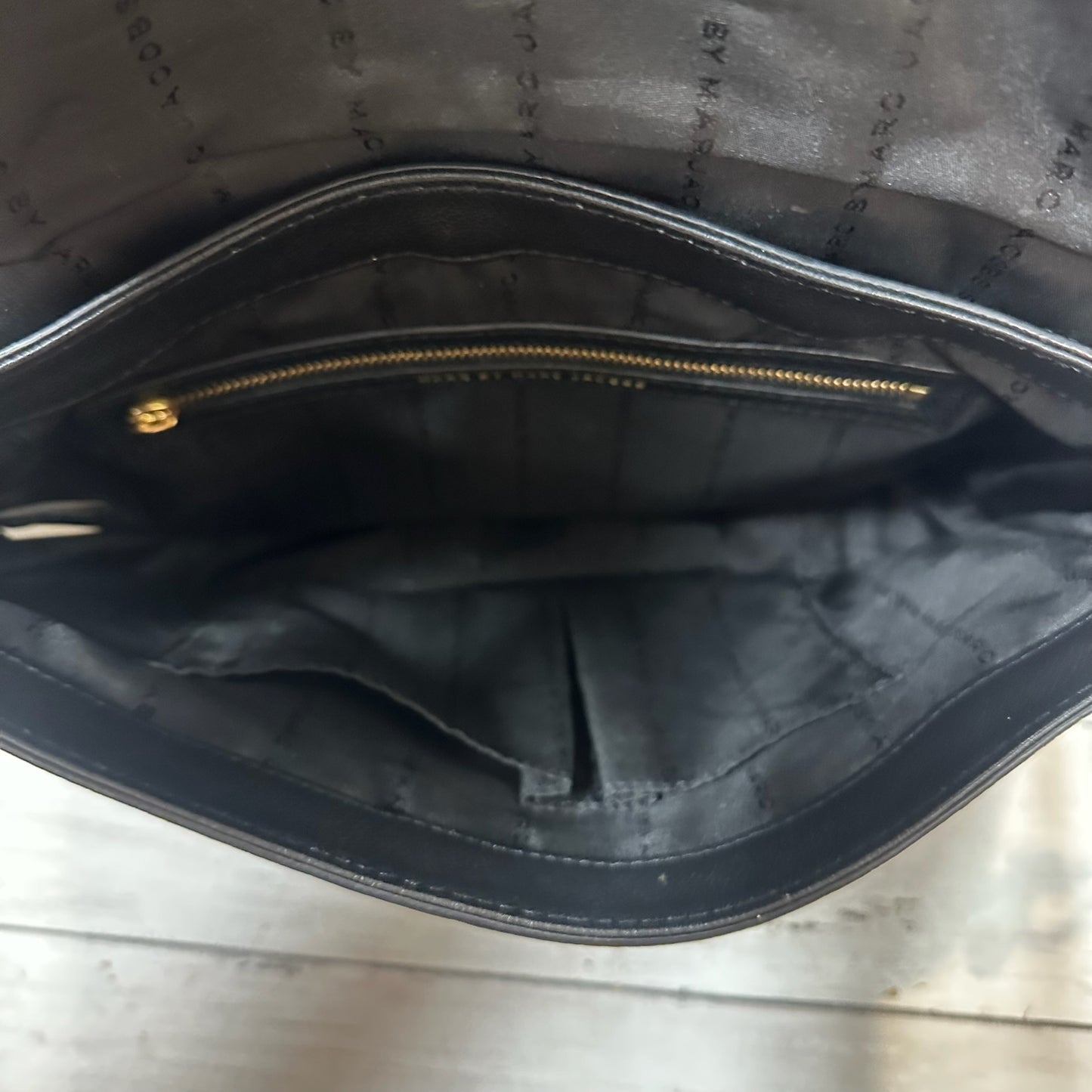 Crossbody Designer By Marc By Marc Jacobs, Size: Medium