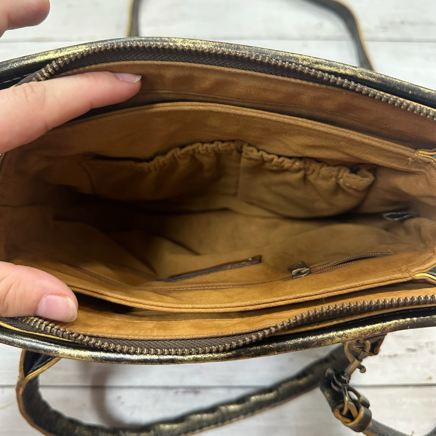 Crossbody Designer By Patricia Nash, Size: Medium