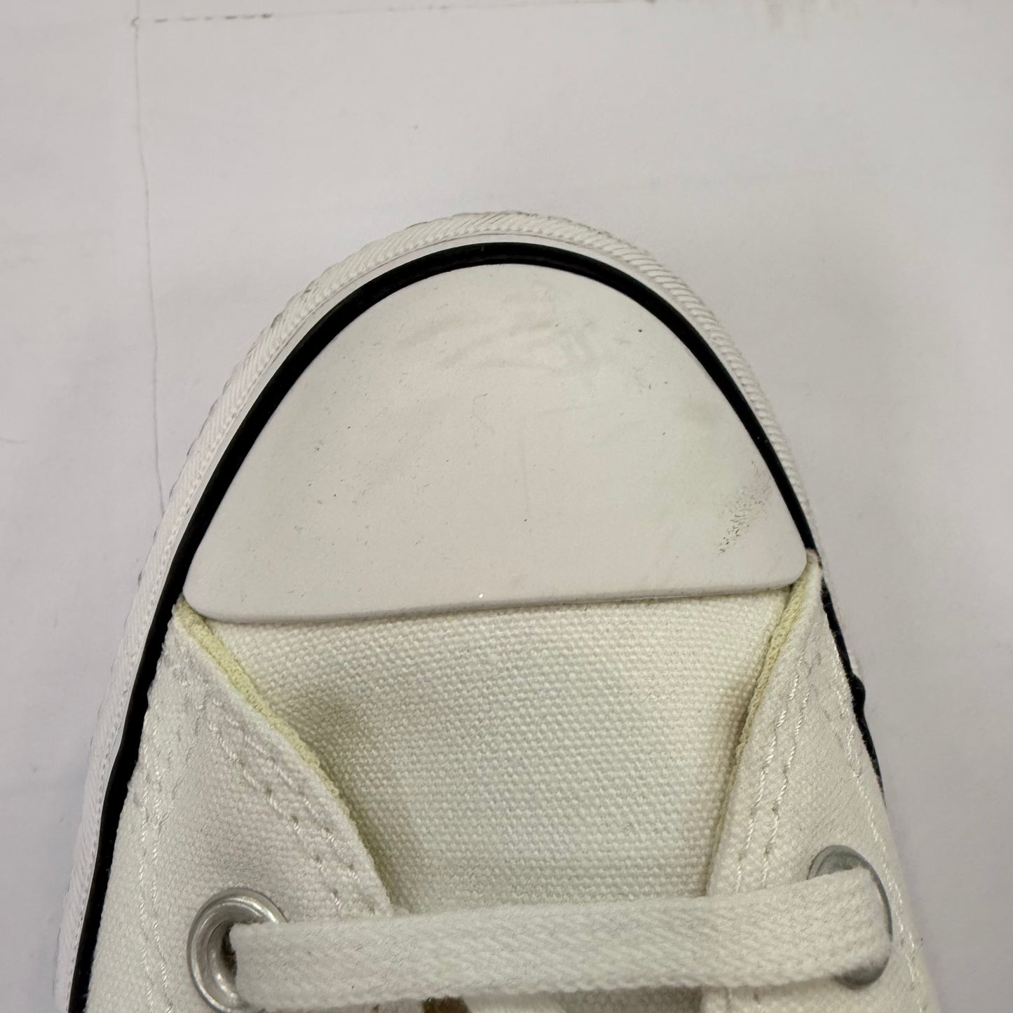 Shoes Sneakers By Converse In White, Size: 9.5