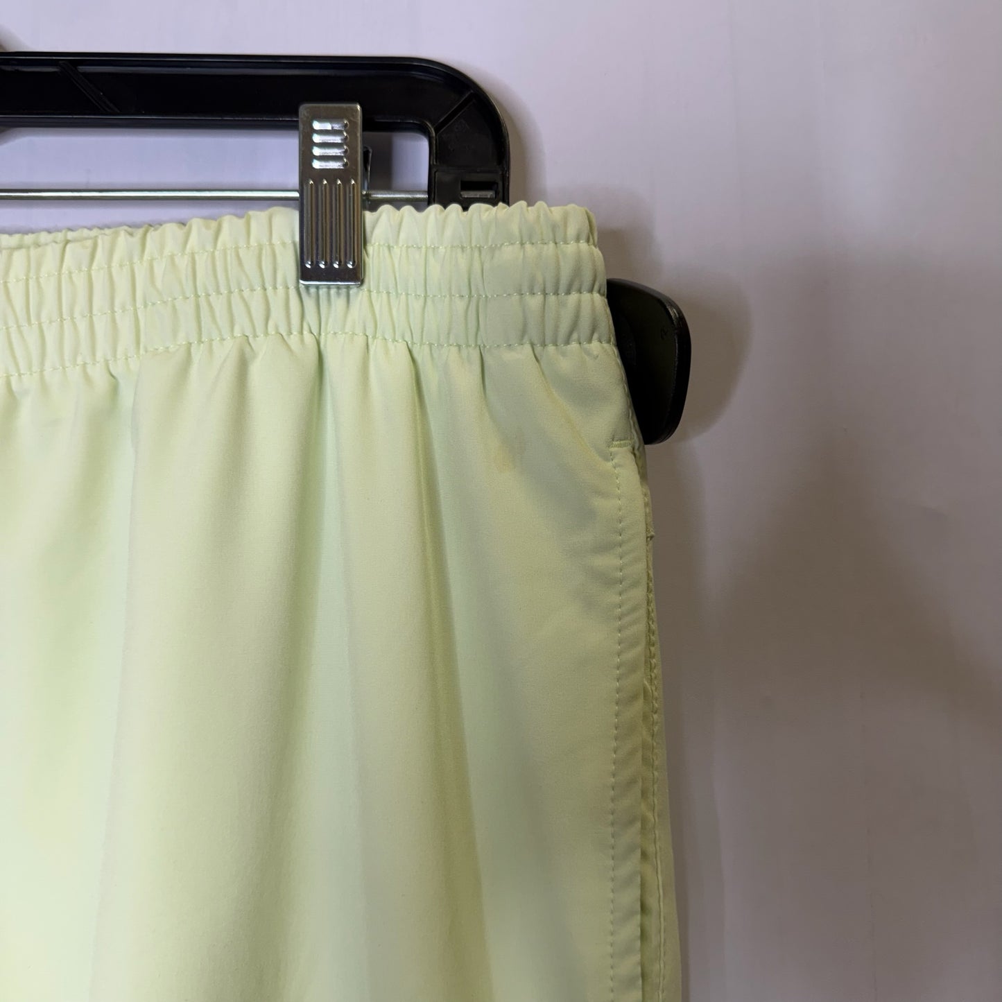 Athletic Pants By New Balance In Green, Size: M