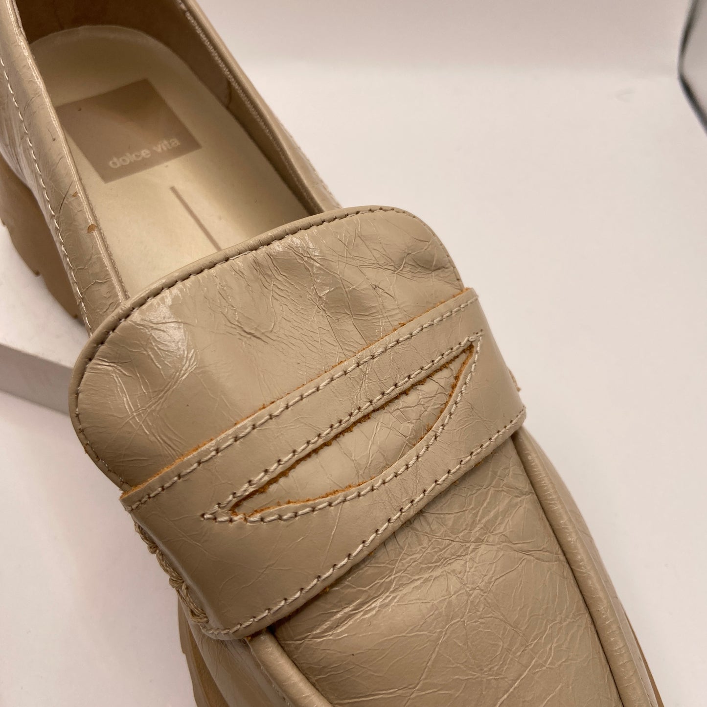 Shoes Flats By Dolce Vita In Beige, Size: 8