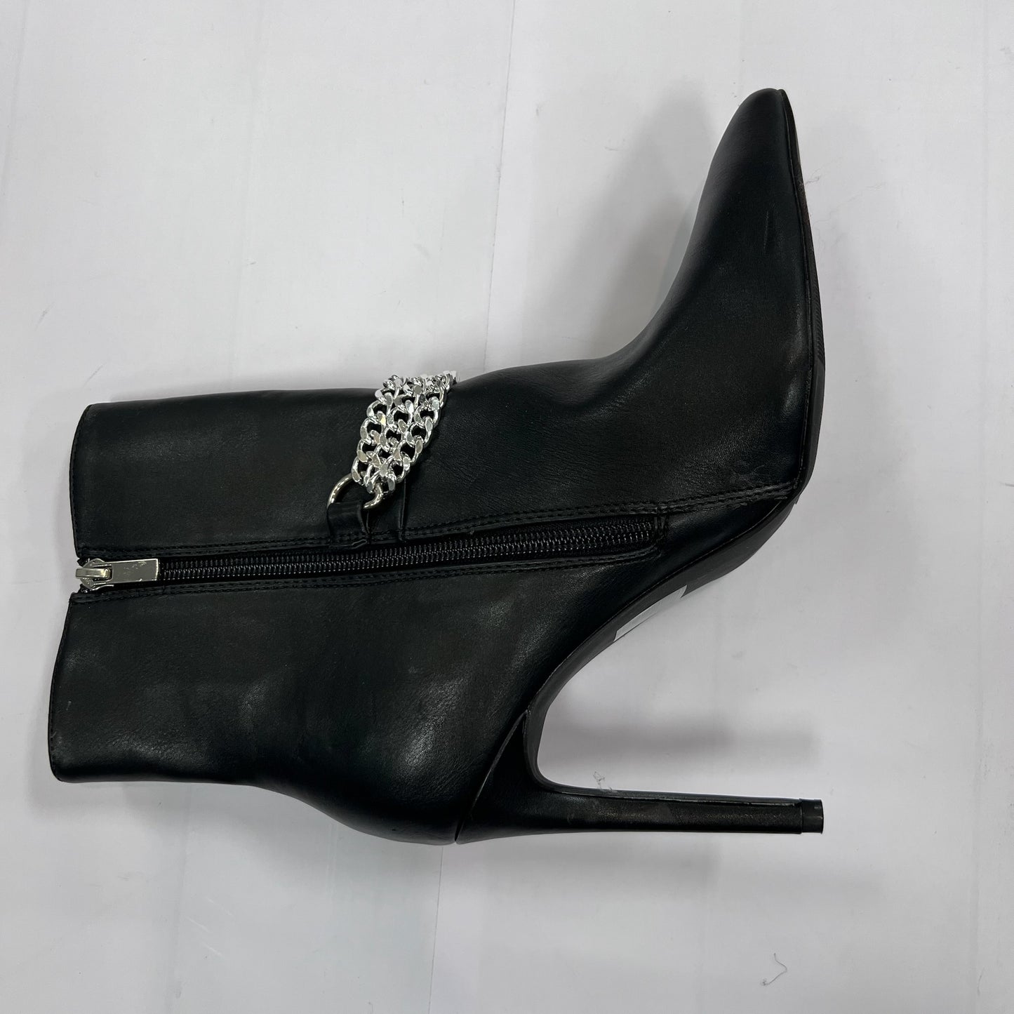 Boots Ankle Heels By Forever 21 In Black, Size: 9