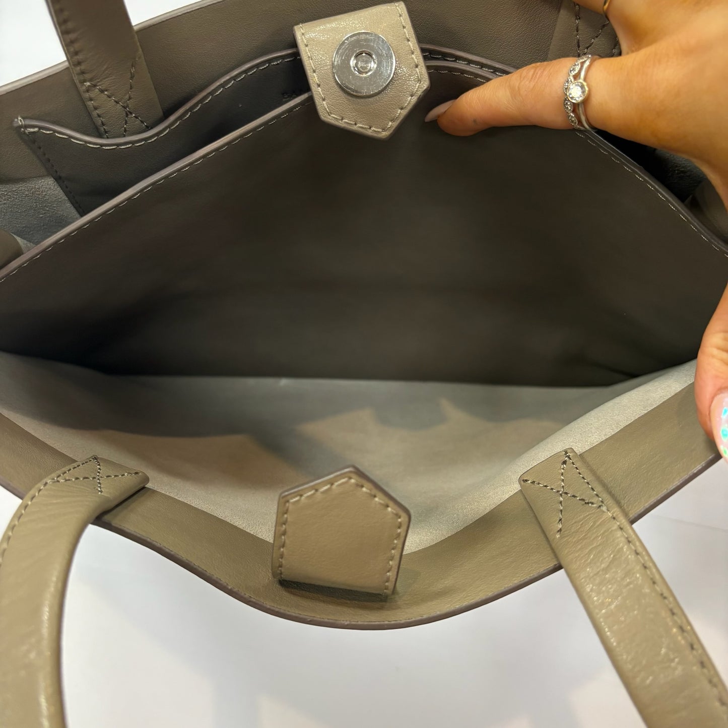 Handbag By Banana Republic, Size: Medium
