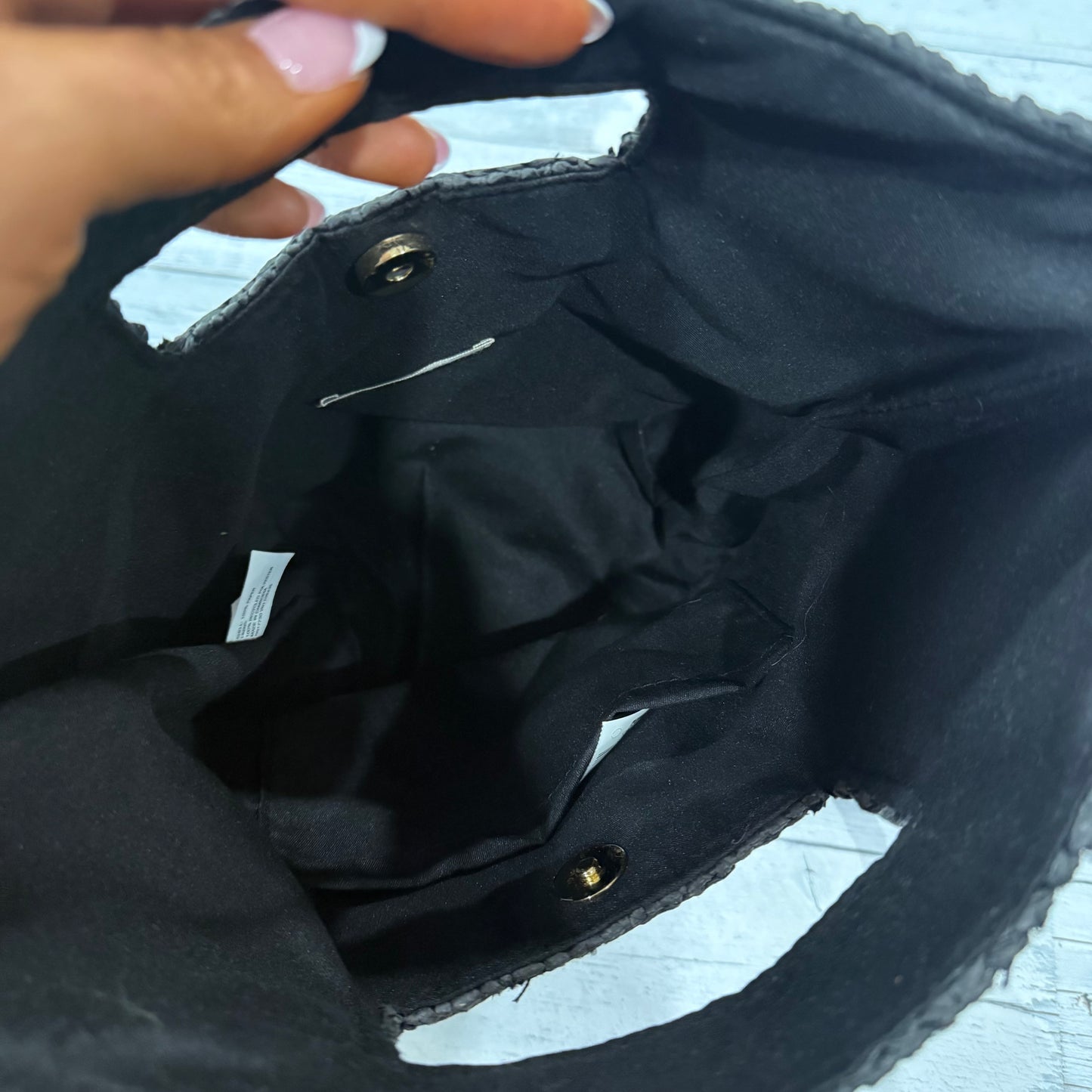 Crossbody By Universal Thread, Size: Medium