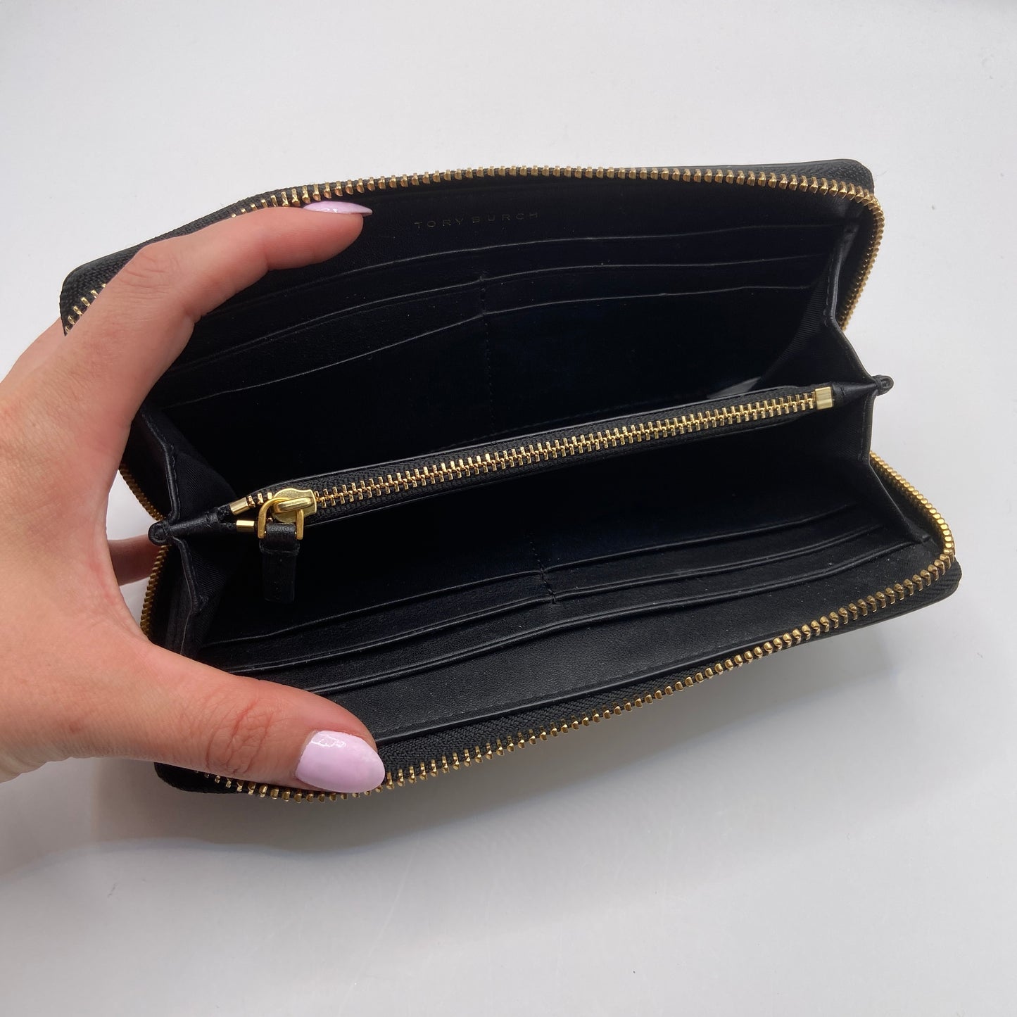 Wallet Designer By Tory Burch, Size: Large