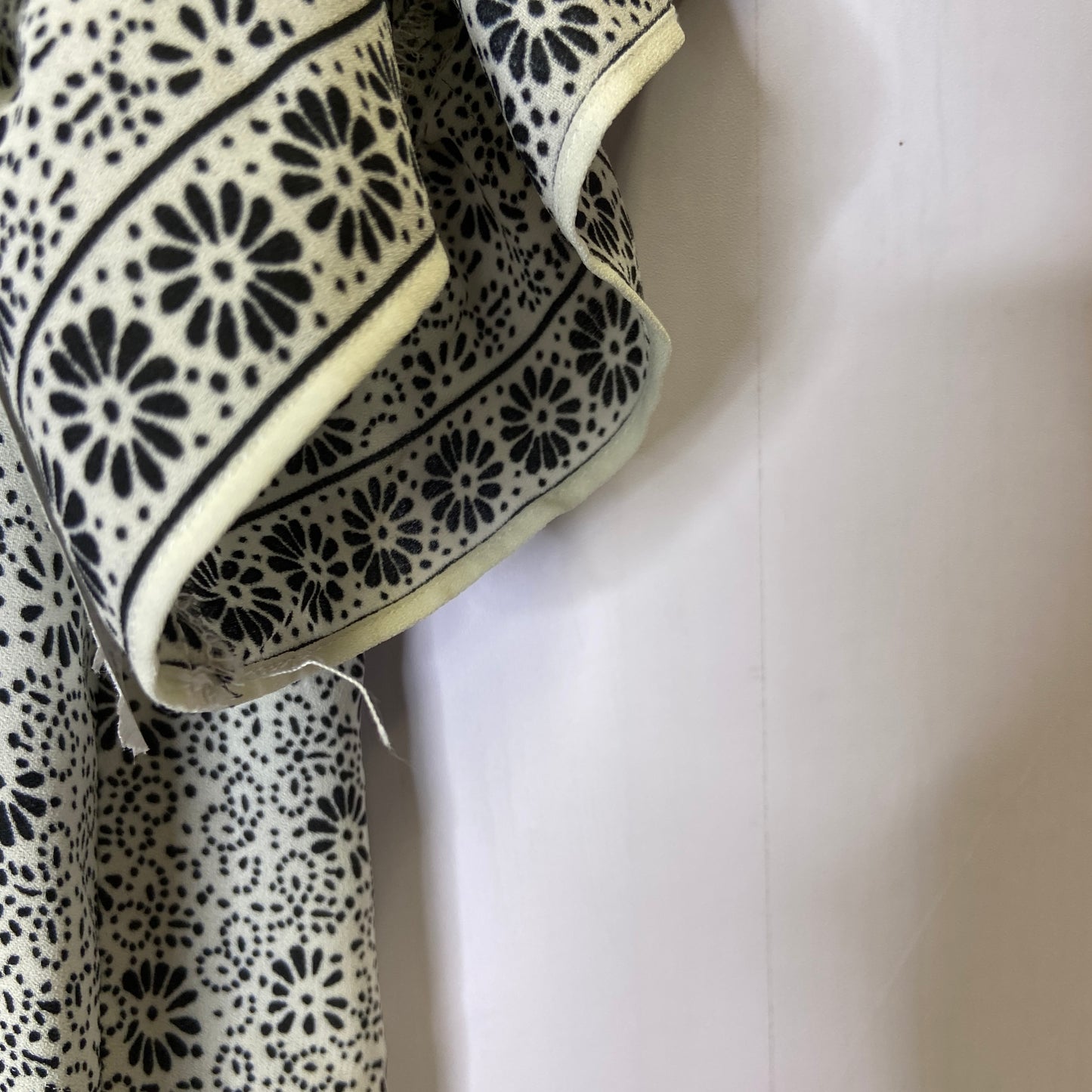 Blouse Short Sleeve By Max Studio In Cream, Size: 1x