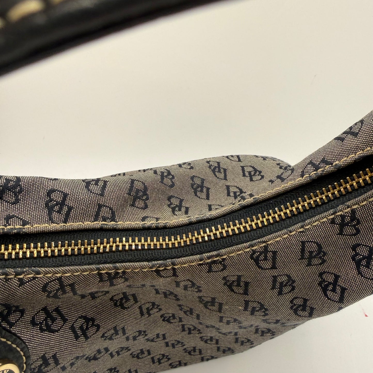 Handbag Designer By Dooney And Bourke, Size: Small