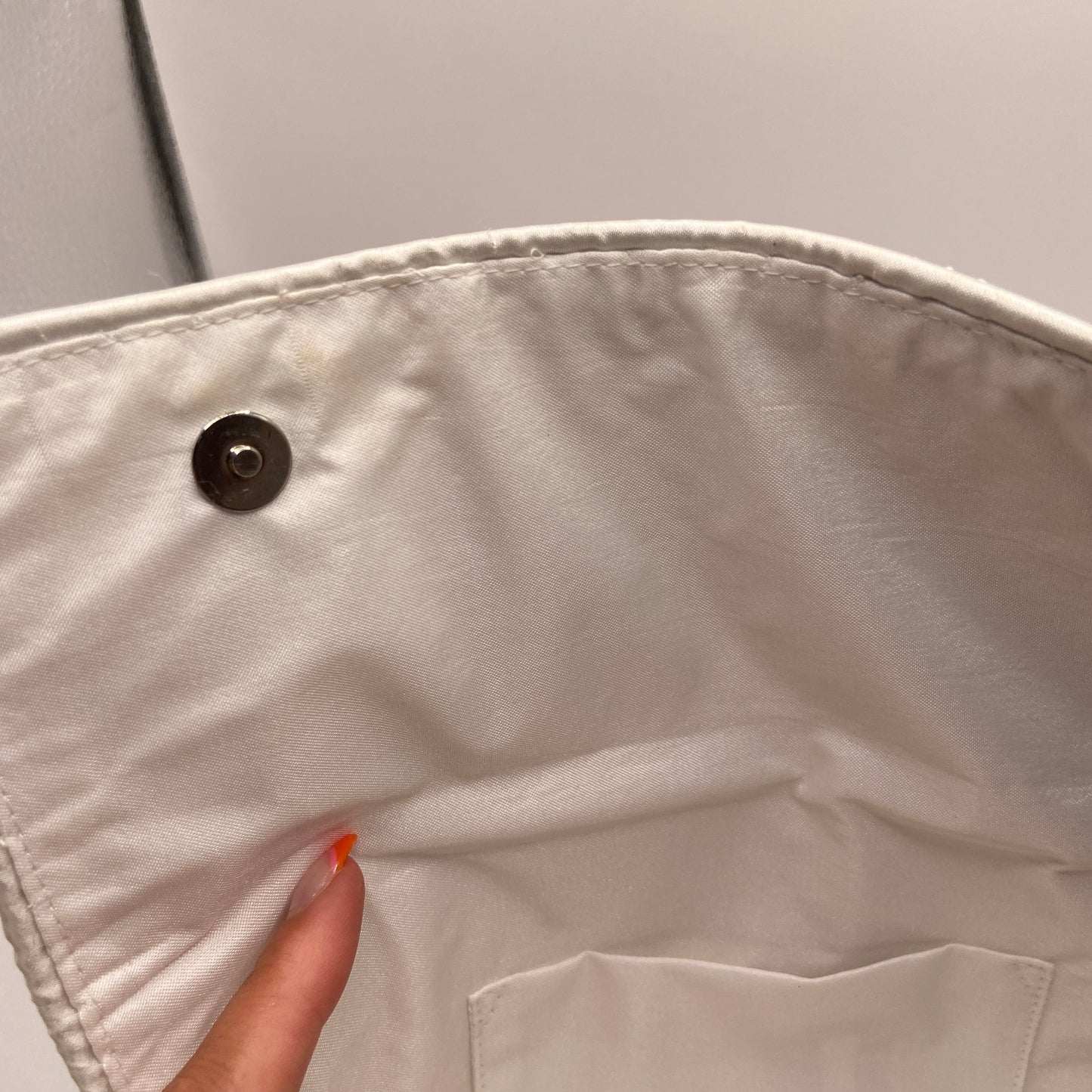 Handbag By Clothes Mentor, Size: Medium