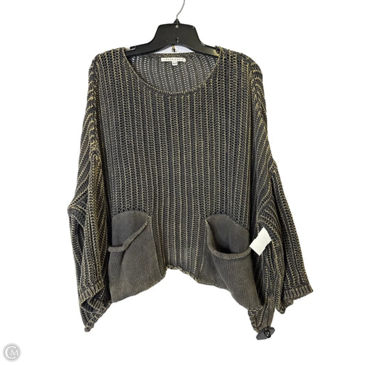Sweater By Tempo Paris In Grey, Size: Osfm