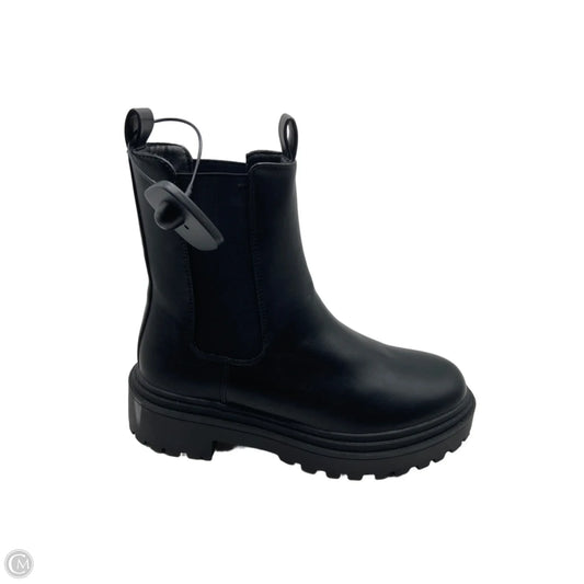 Boots Mid-calf Flats By Clothes Mentor In Black, Size: 8