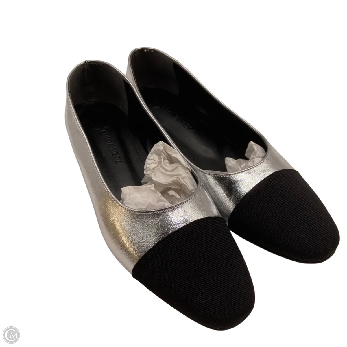 Shoes Flats By Cmc In Silver, Size: 7