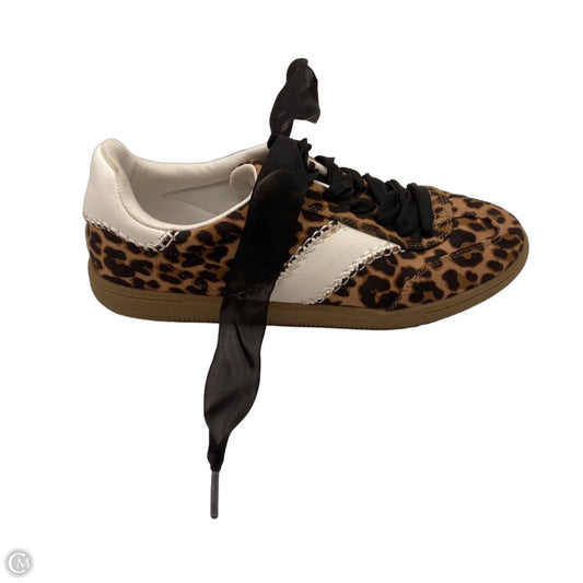 Shoes Sneakers By Universal Thread In Animal Print, Size: 9.5
