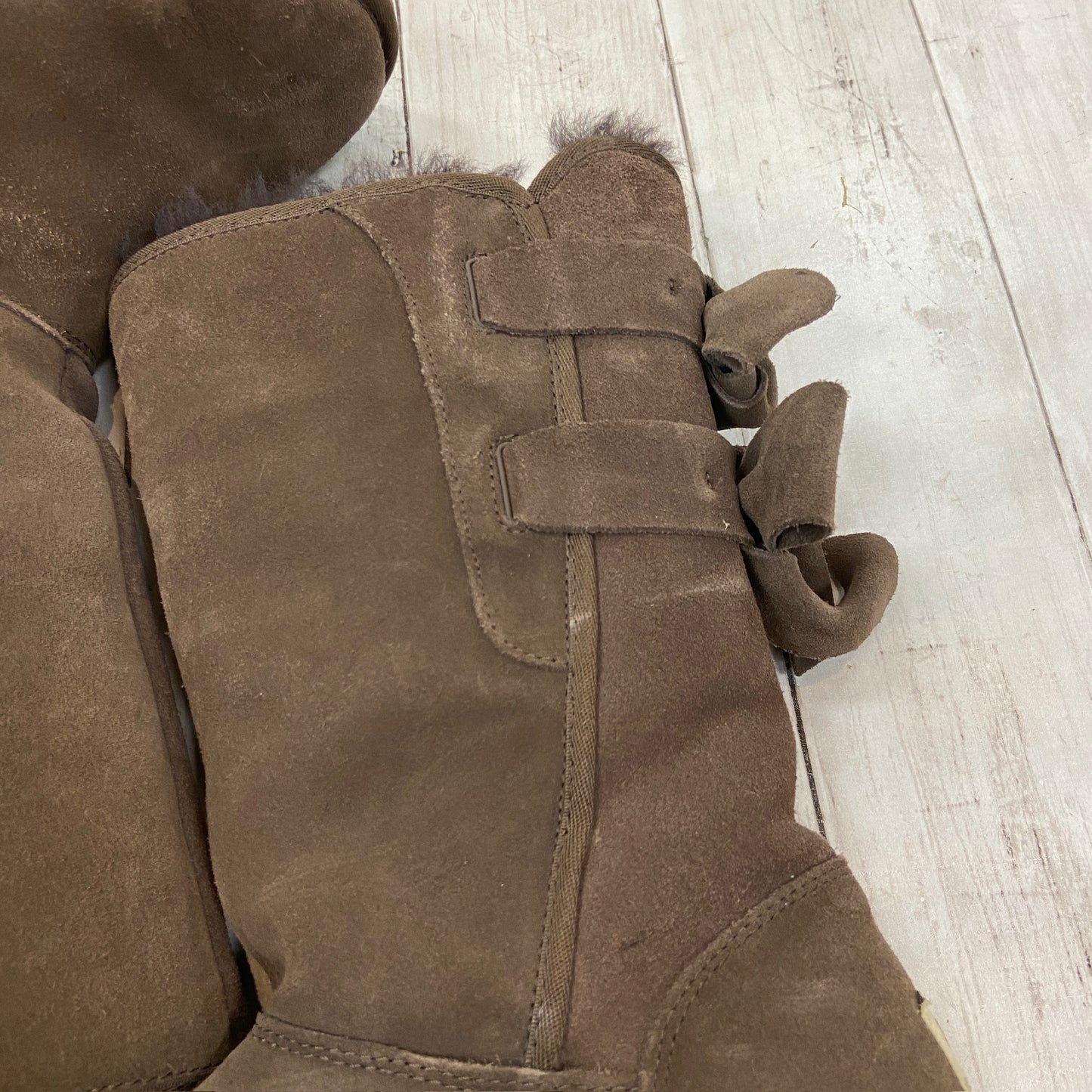 Boots Designer By Ugg In Brown, Size: 5