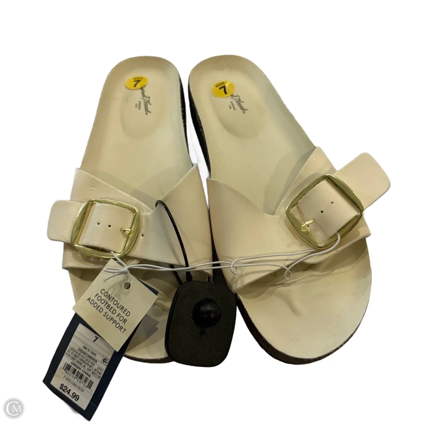 Sandals Flats By Universal Thread In Cream, Size: 7