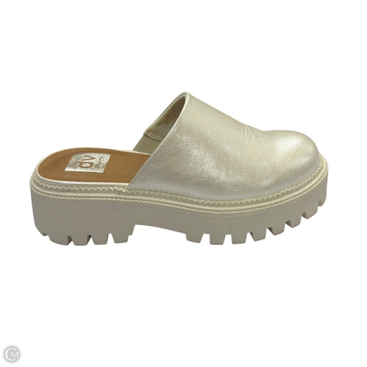Shoes Heels Platform By Dv In Silver, Size: 6.5