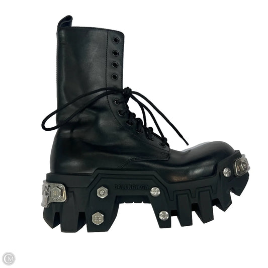 Boots Luxury Designer By Balenciaga In Black, Size: 7