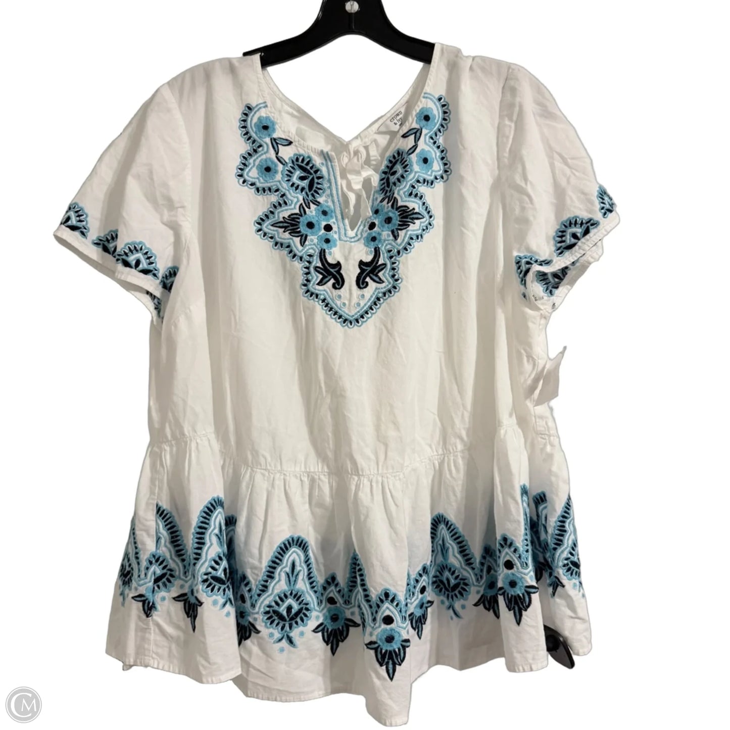 Top Short Sleeve By Crown And Ivy In Ivory, Size: 3x