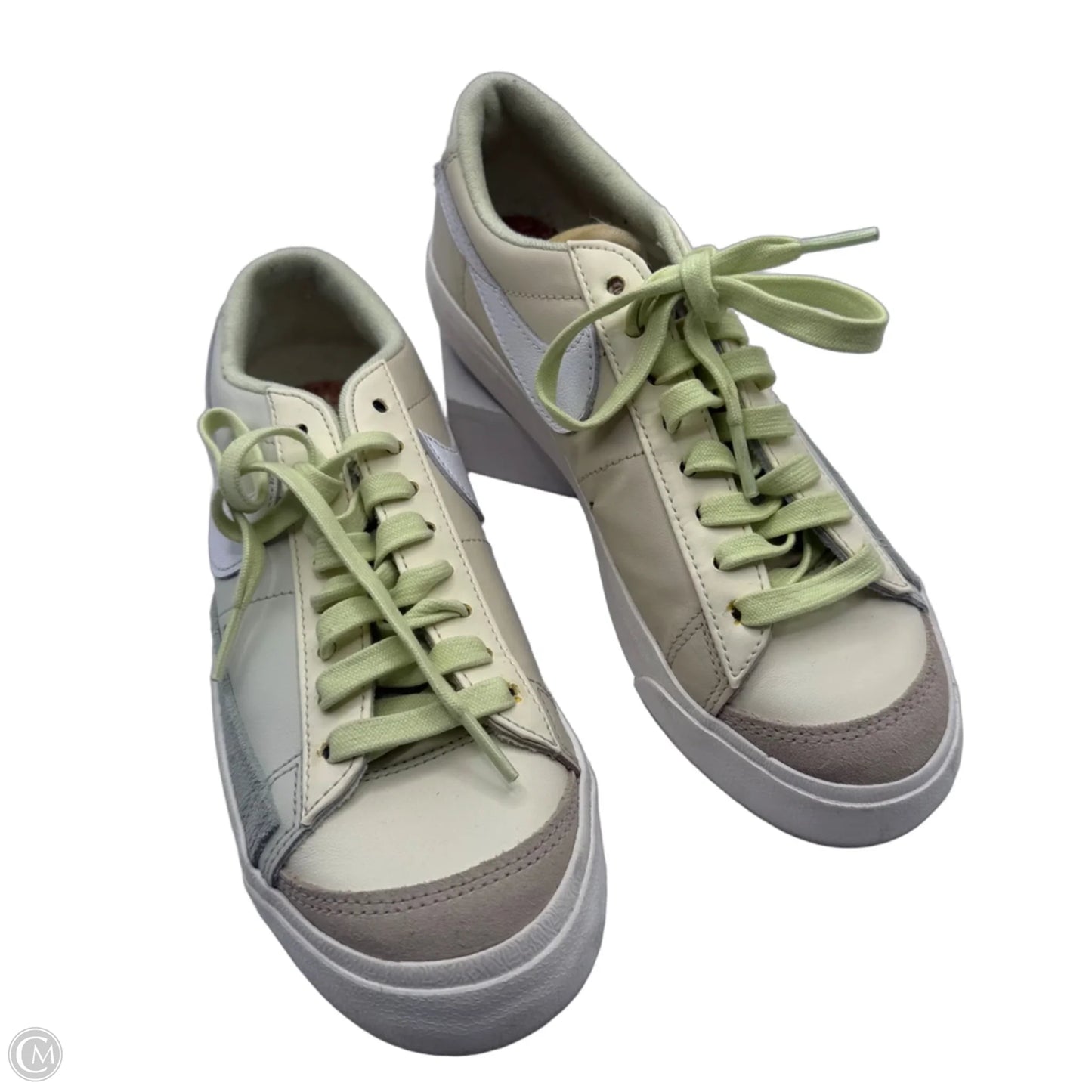 Shoes Sneakers By Nike In Yellow, Size: 7.5