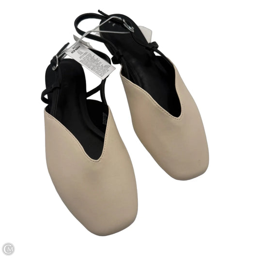 Shoes Flats By Old Navy In Cream, Size: 7.5
