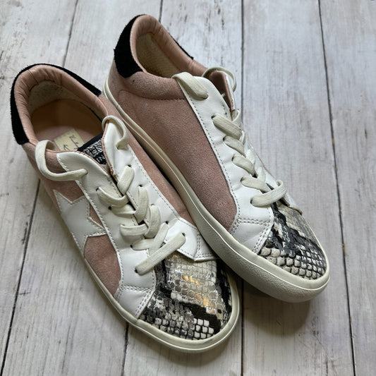 Shoes Sneakers By Vintage Havana  Size: 5.5