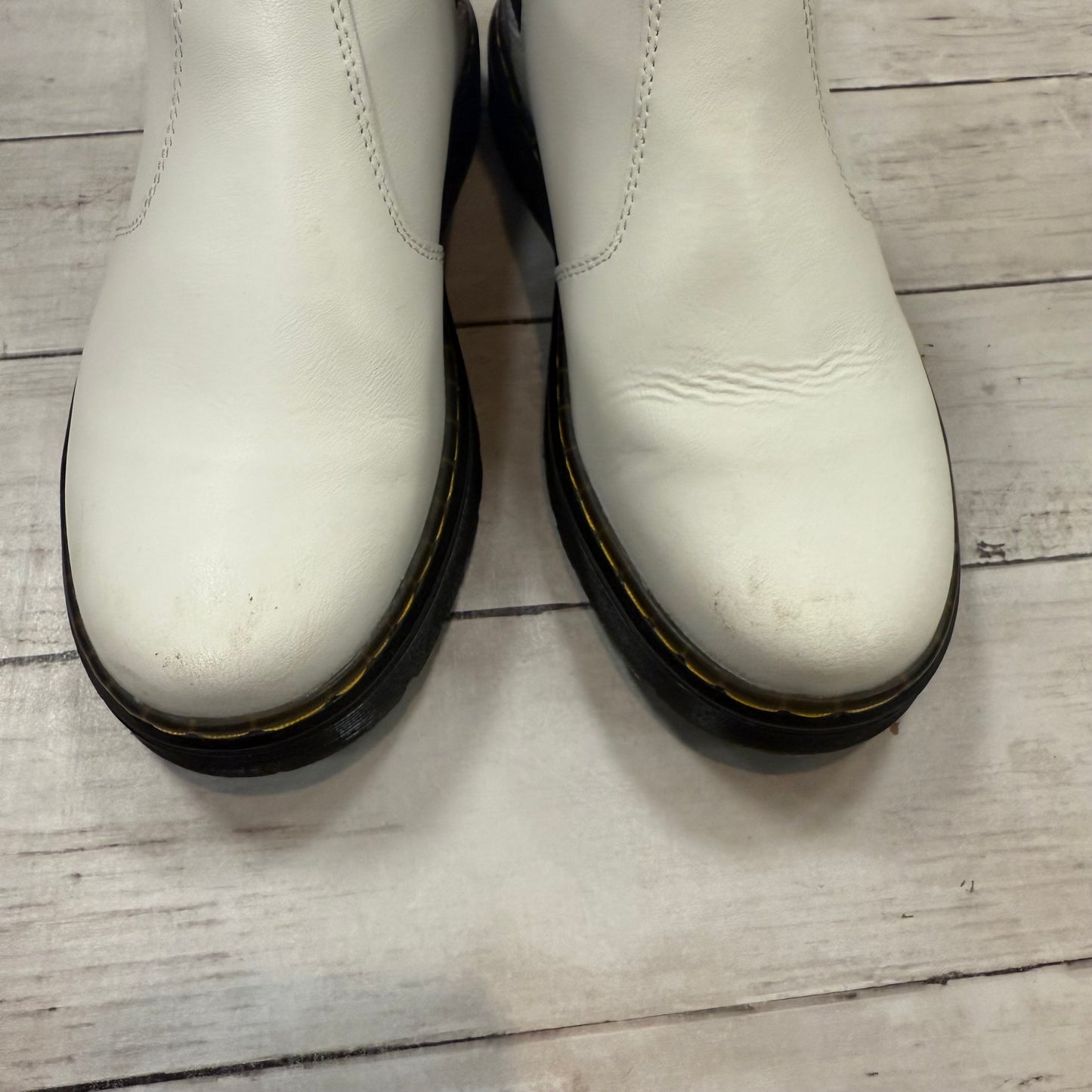 Boots Ankle Flats By Dr Martens In White, Size: 6