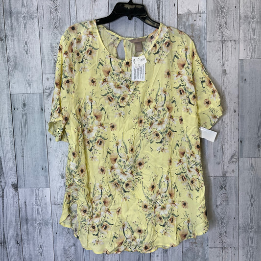 Top Short Sleeve By H&m  Size: 20