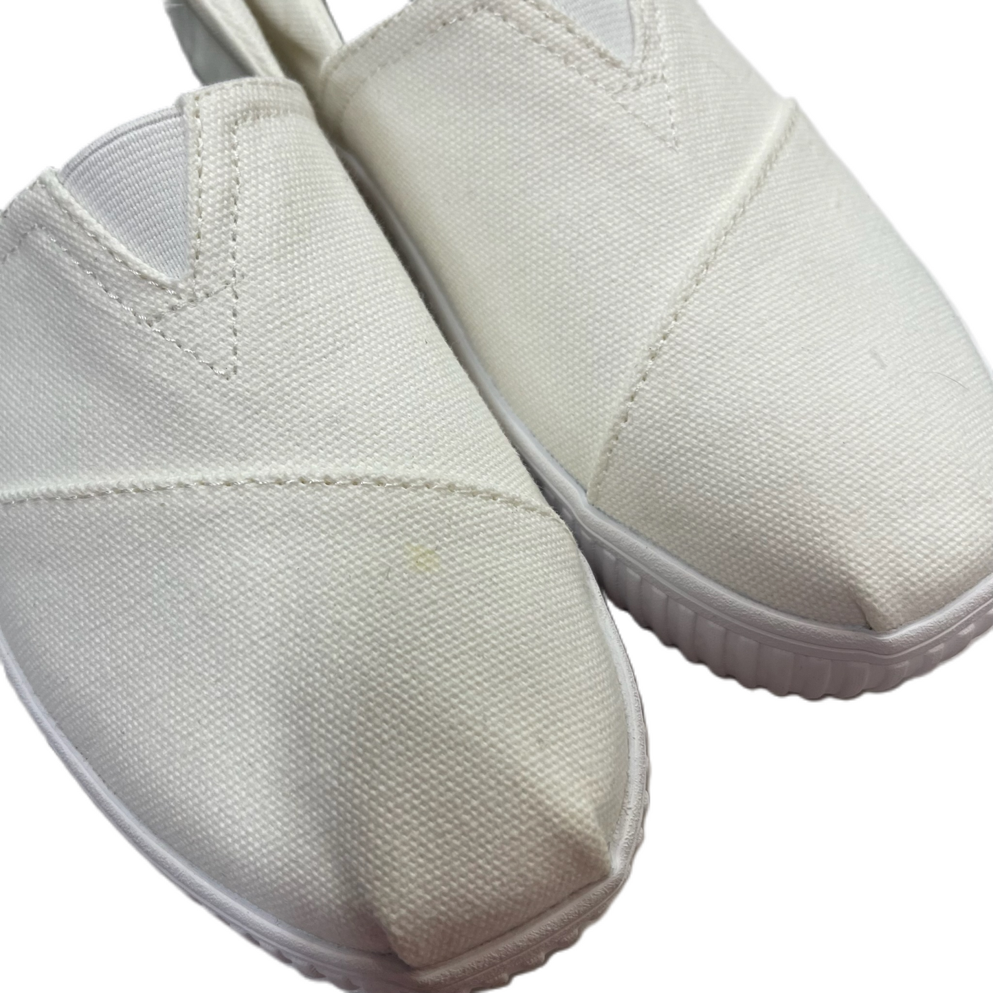 Shoes Sneakers By Toms In White, Size: 8