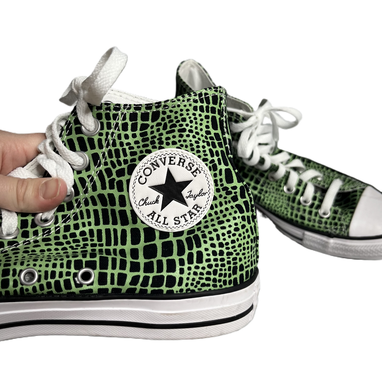 Shoes Sneakers By Converse In Green, Size: 9