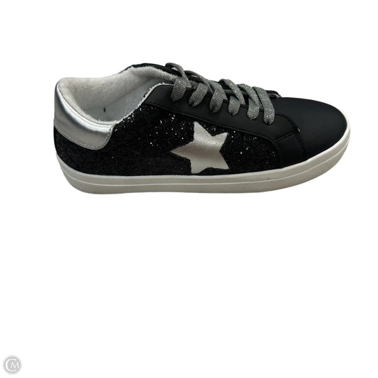 Shoes Sneakers By Steve Madden In Black, Size: 6.5
