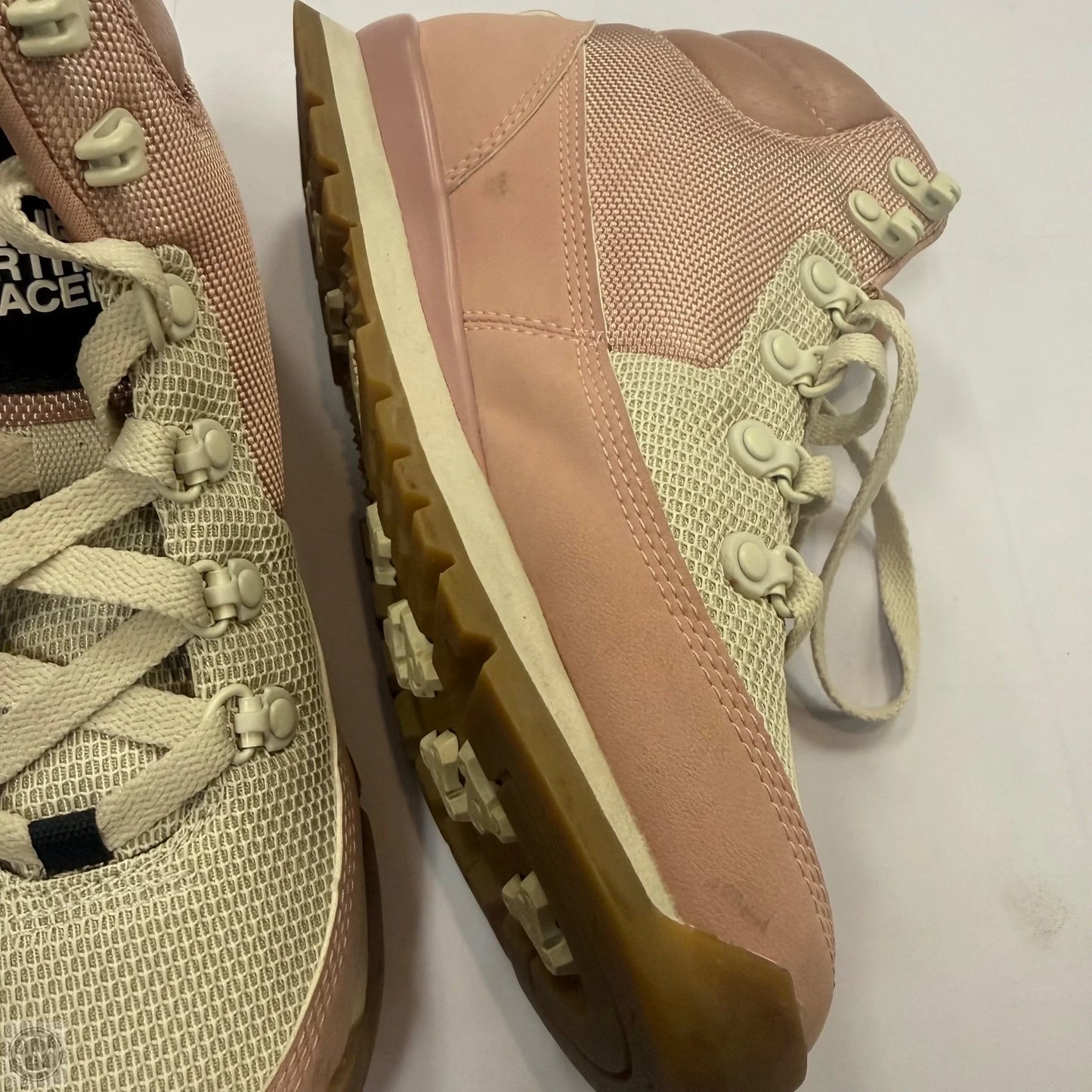 Boots Hiking By The North Face In Cream & Pink, Size: 6