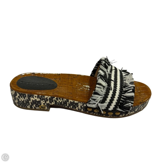 Sandals Flats By Cmc In Black & White, Size: 6