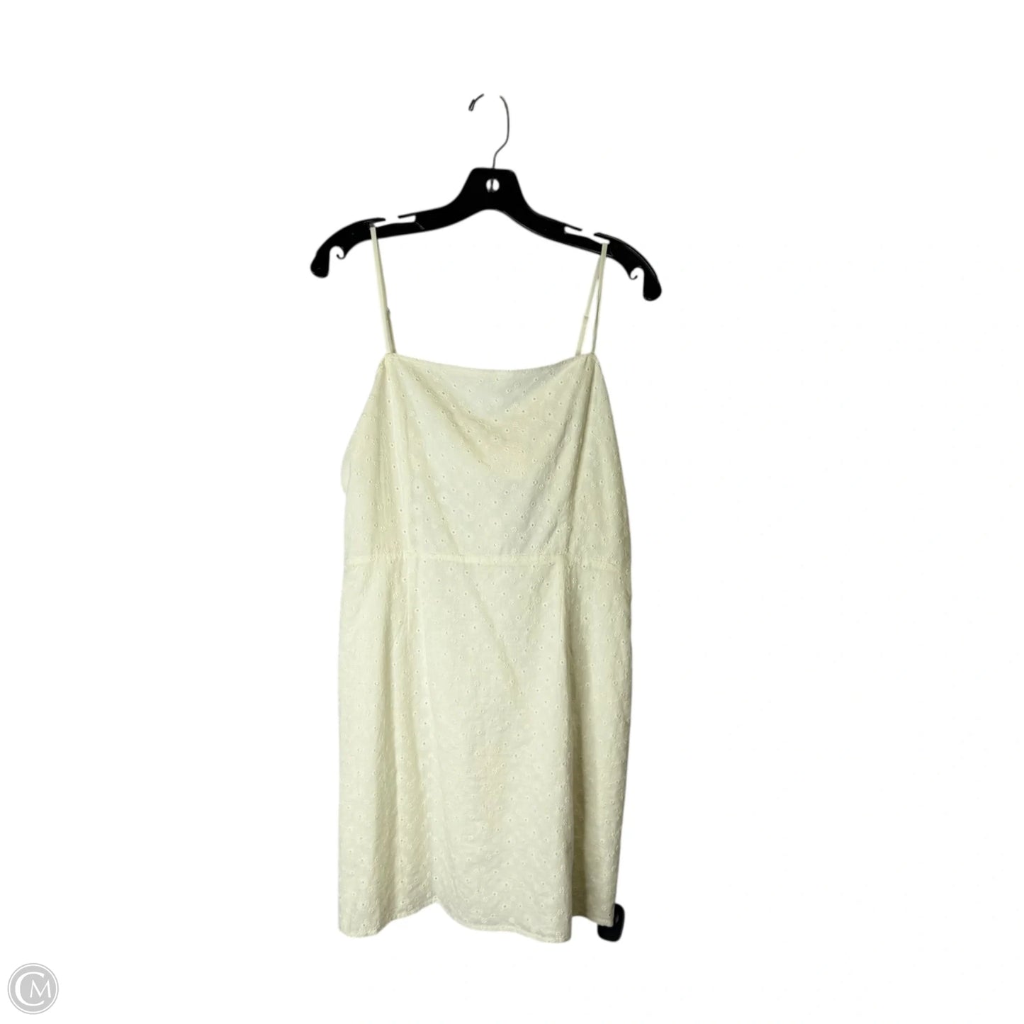 Dress Casual Short By Clothes Mentor In Cream, Size: Xl