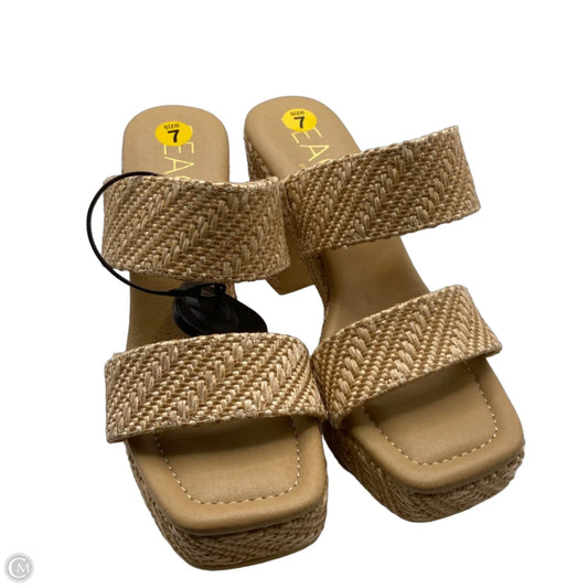 Shoes Heels Block By Clothes Mentor In Beige, Size: 7