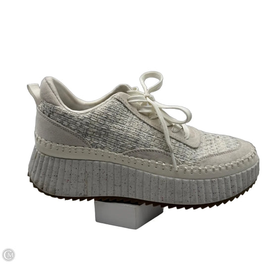 Shoes Sneakers By Universal Thread In Cream, Size: 9.5