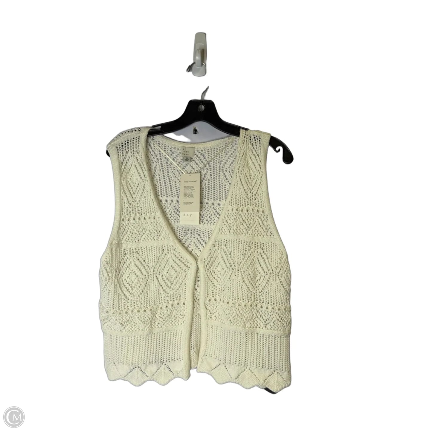 Vest Other By A New Day In Cream, Size: Xl