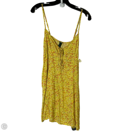 Dress Casual Short By Wild Fable In Yellow, Size: L