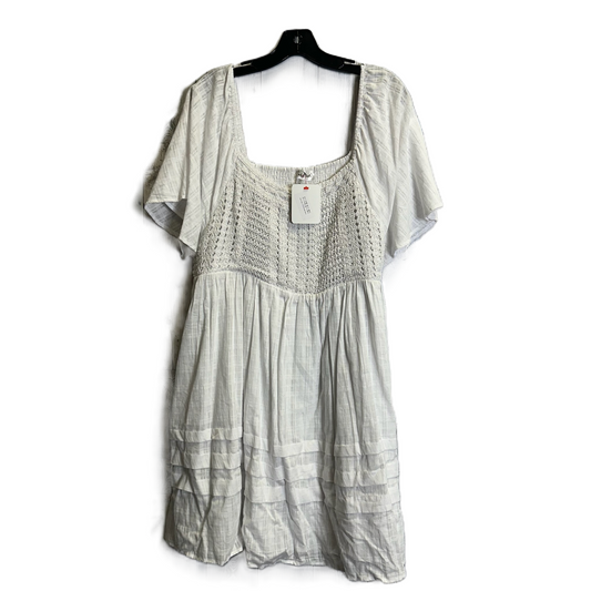 Dress Casual Short By Clothes Mentor In White, Size: 1x