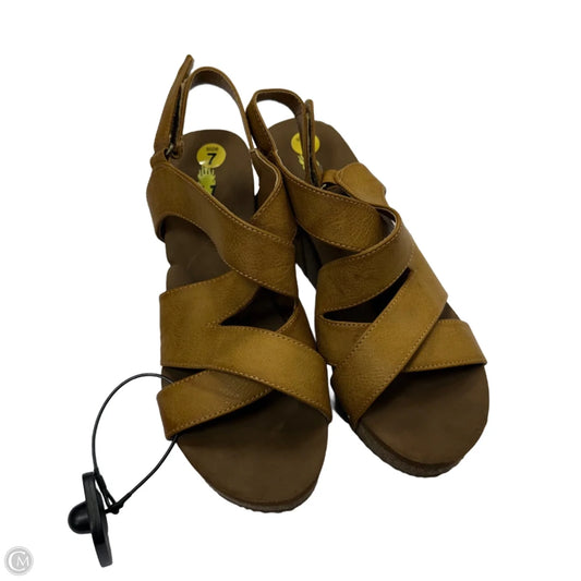 Sandals Heels Wedge By Volatile In Brown, Size: 7