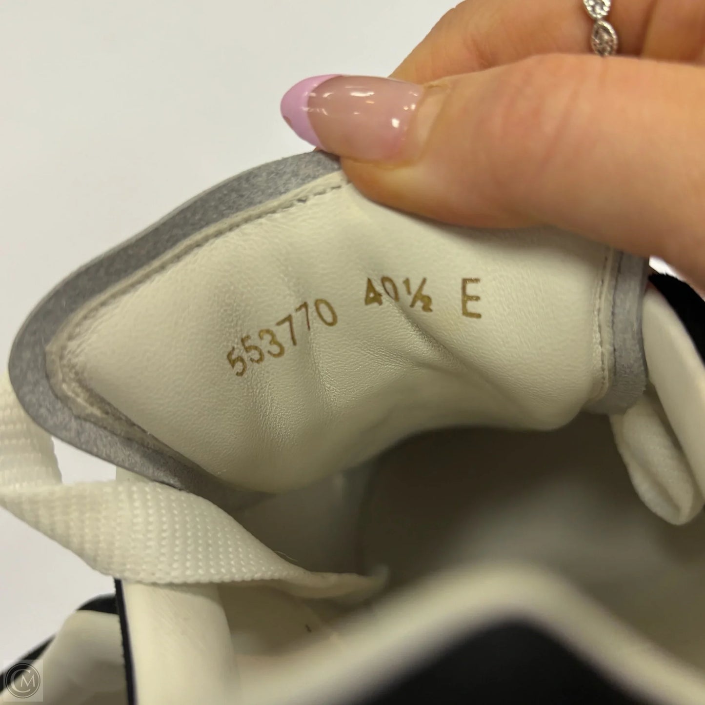 Shoes Luxury Designer By Alexander Mcqueen In White, Size: 10.5
