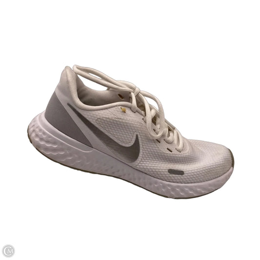 Shoes Athletic By Nike In White, Size: 6.5